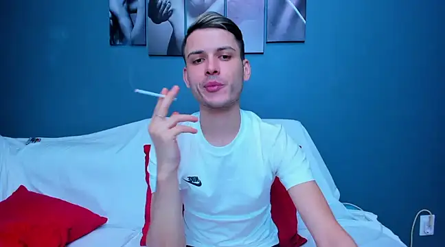 Snapshot of andboyfor6 chatting on 02.05.25 andboyfor6 online show from 02.05.25