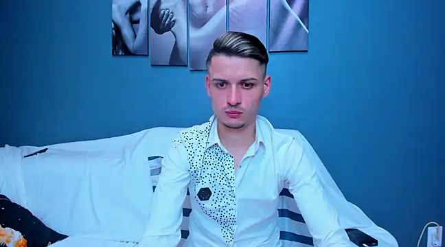 Snapshot of andboyfor6 chatting on 02.21.25 andboyfor6 online show from 02.21.25