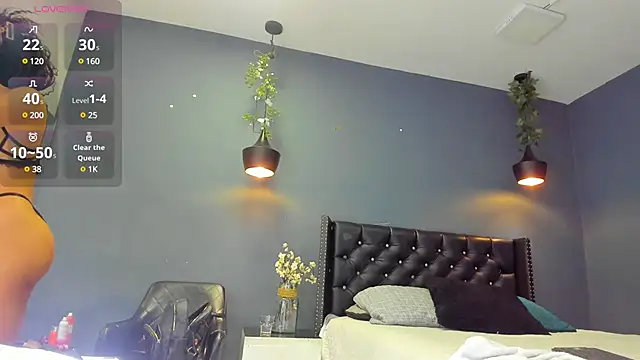 Sophiietaylor online show from 02.13.25