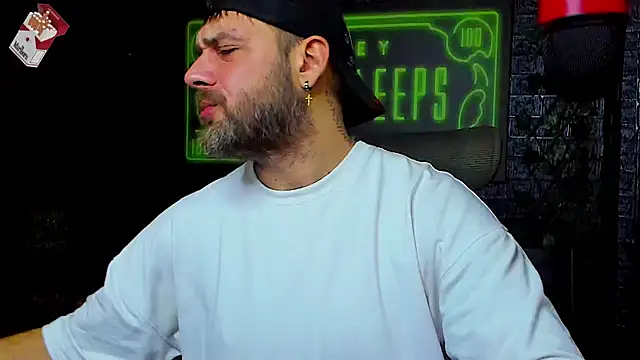 Snapshot of LexXHardy chatting on 11.08.25 LexXHardy online show from 11.08.25