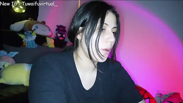 TuWaifuVirtual1 online show from 11.28.25