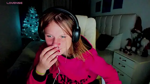 Snapshot of Kathlyn__Heath chatting on 12.29.24 Kathlyn Heath online show from 12.29.24