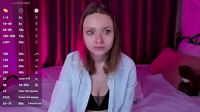 Linda Bryant online show from 12.08.24