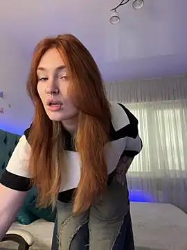  Chlo  e online show from 10.24.25