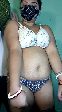 Snapshot of hotty_Sexy-couple chatting on 03.13.25 hotty Sexy-couple online show from 03.13.25