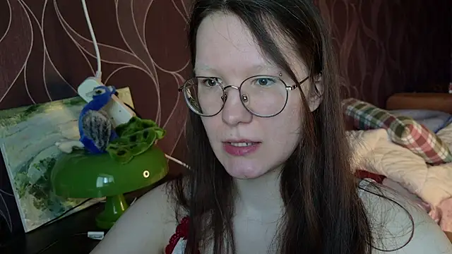Snapshot of MiriamOr chatting on 06.13.26 MiriamOr online show from 06.13.26