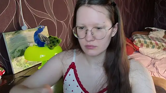 Snapshot of MiriamOr chatting on 06.14.26 MiriamOr online show from 06.14.26