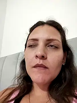 Mia Hampton online show from 03.21.25