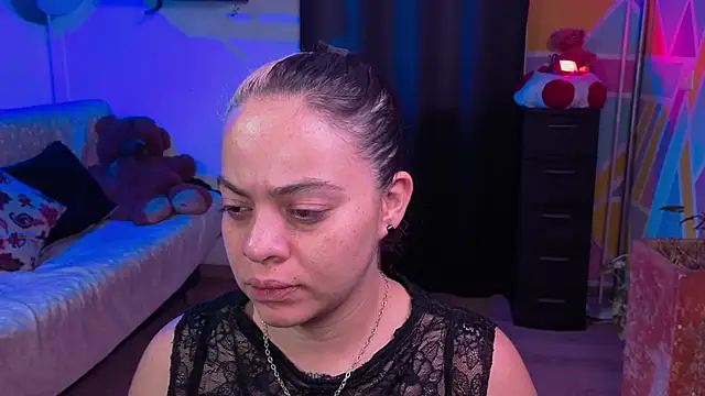 Cuttiealice online show from 11.08.25