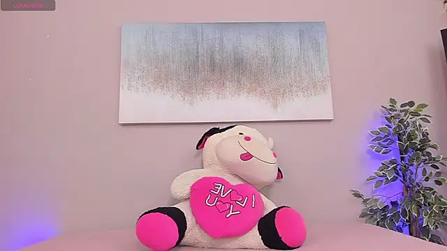 Briana Wells  online show from 02.23.26