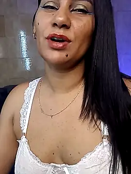 Leticia goddes online show from 03.07.25