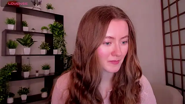 KateCuddle online show from 12.15.25