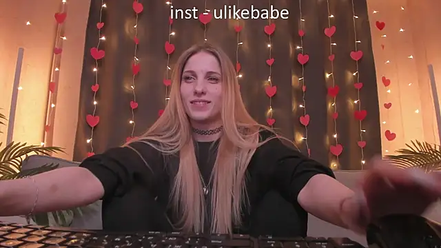 Anna Fink online show from 02.28.25