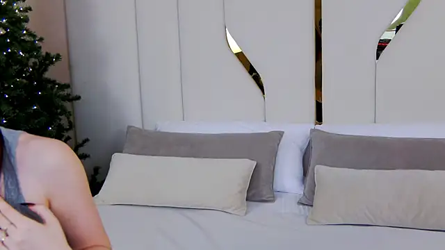 Betty Bridge online show from 01.12.26