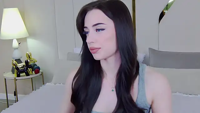 Betty Bridge online show from 02.04.26