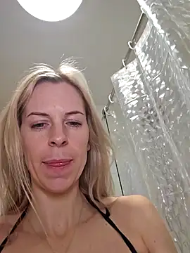 Snapshot of Amber_riivers chatting on 01.31.25 Amber riivers online show from 01.31.25