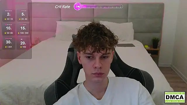 Snapshot of cute_thomas chatting on 12.30.24 cute thomas online show from 12.30.24