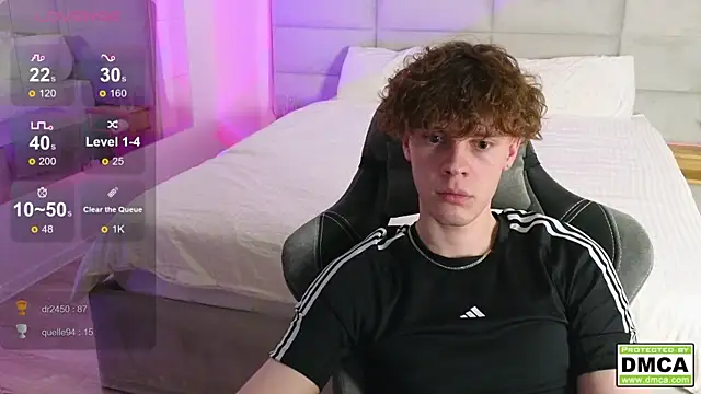 Snapshot of cute_thomas chatting on 03.21.25 cute thomas online show from 03.21.25