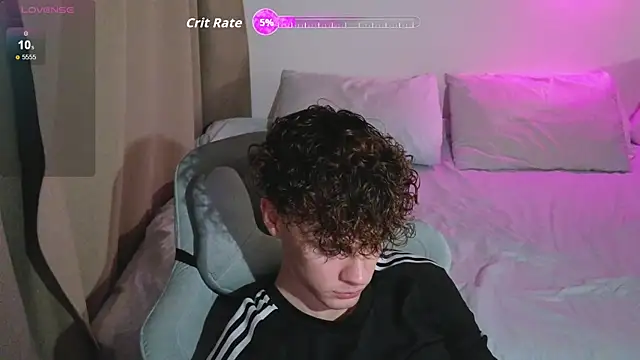 cute thomas online show from 04.07.26