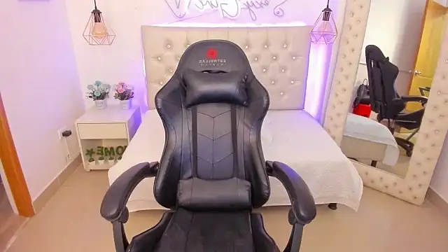 xiomara  cortes online show from 02.01.25