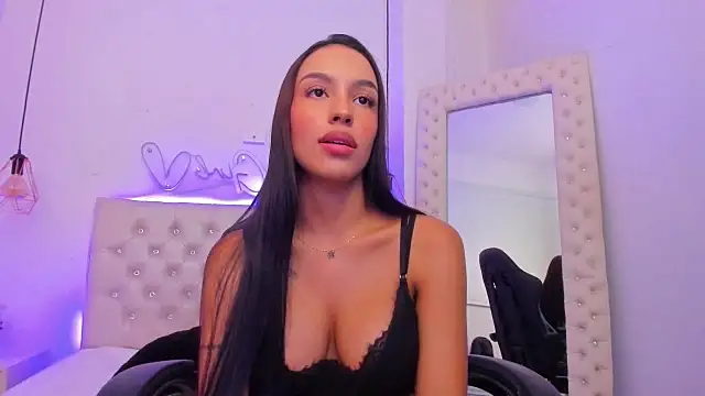 xiomara  cortes online show from 03.14.25