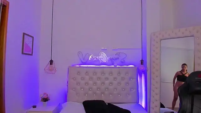 xiomara  cortes online show from 03.16.25