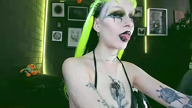 insania 9999  online show from 01.08.25