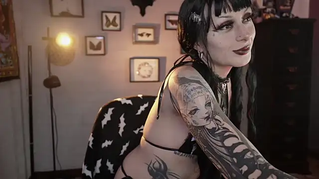 insania 9999  online show from 04.14.26