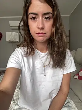 Snapshot of Wetbabygirlxo chatting on 02.27.25 Wetbabygirlxo online show from 02.27.25