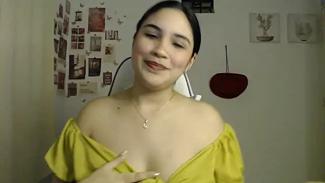 Snapshot of InocentHeaven1 chatting on 06.17.26 InocentHeaven1 online show from 06.17.26