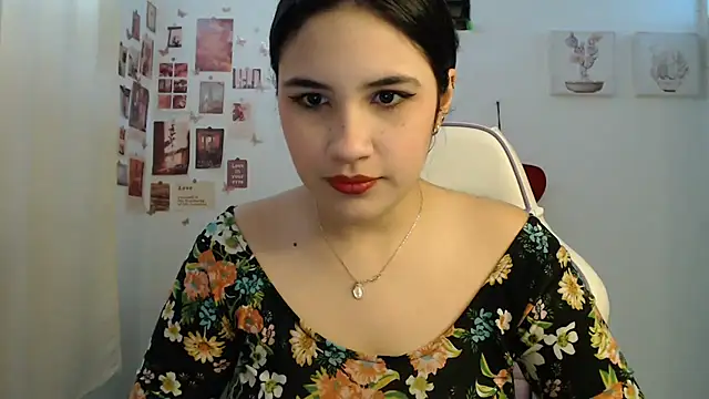 Snapshot of InocentHeaven1 chatting on 06.18.26 InocentHeaven1 online show from 06.18.26