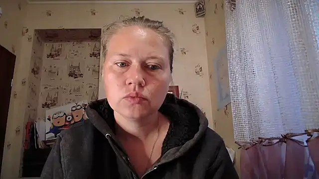 Snapshot of dream_alexa chatting on 06.15.26 dream alexa online show from 06.15.26