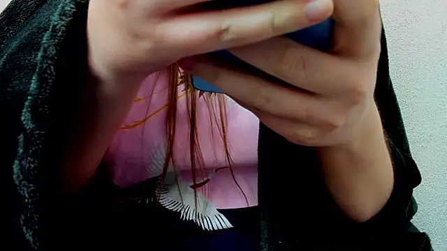 Snapshot of Persephoni chatting on 01.11.25 Persephoni online show from 01.11.25