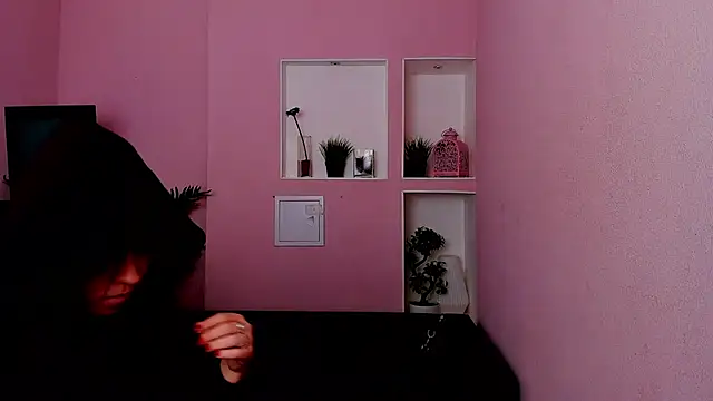 Snapshot of Persephoni chatting on 01.25.25 Persephoni online show from 01.25.25