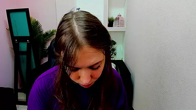 Snapshot of Persephoni chatting on 02.03.25 Persephoni online show from 02.03.25