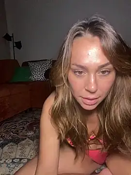 LeaGambit   online show from 10.09.25