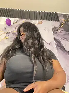 Snapshot of sharik-browns chatting on 02.28.26 sharik-browns online show from 02.28.26