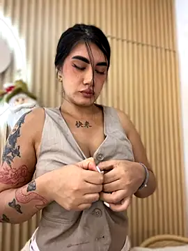 clarachanelricek online show from 10.11.25