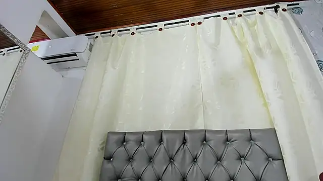 Snapshot of luna_evaa chatting on 03.05.25 luna evaa online show from 03.05.25