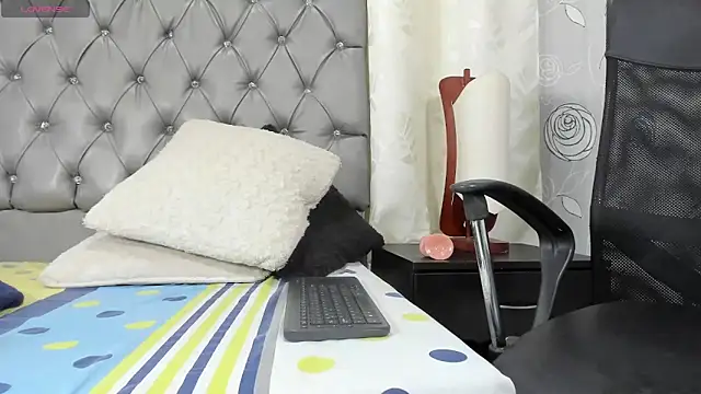 luna evaa online show from 01.05.26