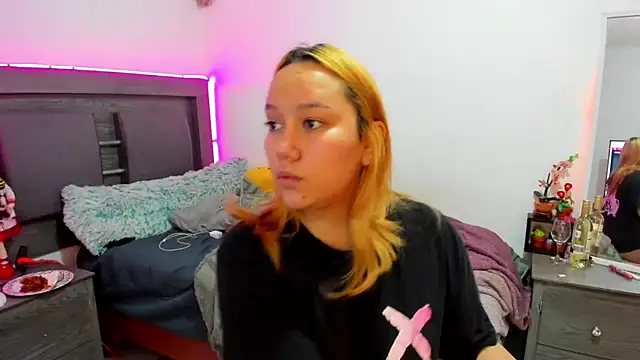 Cherrynoa online show from 02.08.26