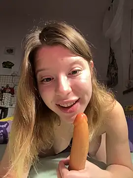 Snapshot of kimczii chatting on 02.20.26 kimczii online show from 02.20.26