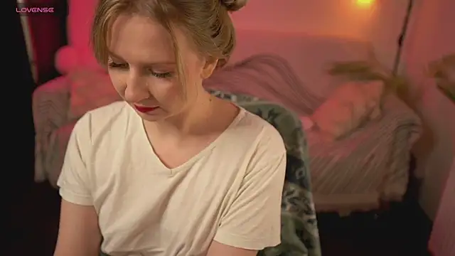 Snapshot of _Killer_Smile_ chatting on 01.30.25 Killer Smile online show from 01.30.25