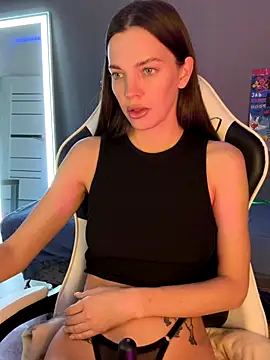 julia fly online show from 10.19.25