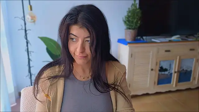 anabelcurvy online show from 12.18.24