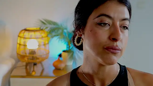 anabelcurvy online show from 10.15.25