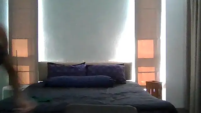 Snapshot of Devon2020 chatting on 11.16.25 Devon2020 online show from 11.16.25