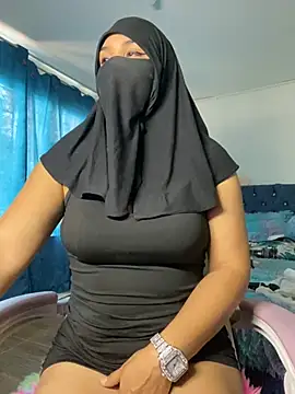 Snapshot of Jameela chatting on 01.15.25 Jameela online show from 01.15.25