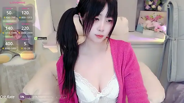 Snapshot of yoyoyo_99 chatting on 03.19.25 yoyoyo 99 online show from 03.19.25