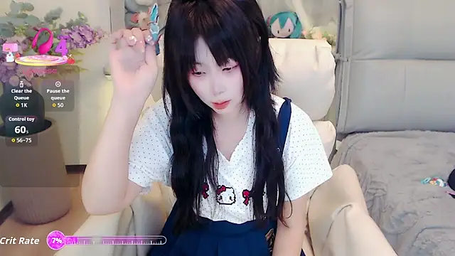 Snapshot of yoyoyo_99 chatting on 09.10.25 yoyoyo 99 online show from 09.10.25